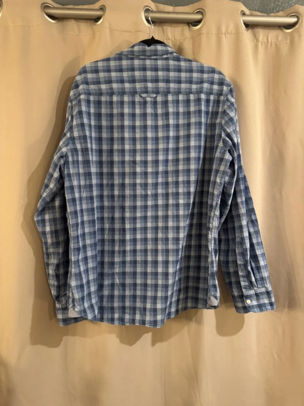 Urban pipeline Light and Navy Blue Plaid Button-Down Shirt